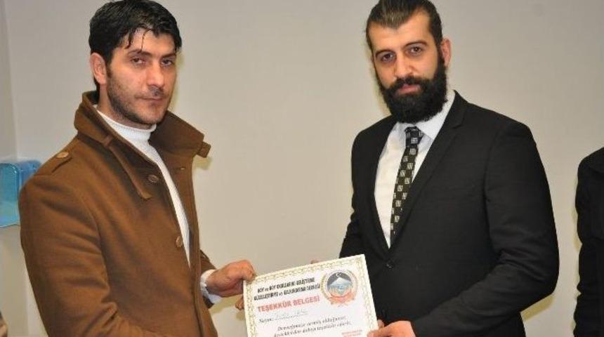 K&ouml;y-gel-der&rsquo;den Tayini &Ccedil;ıkan Doktora Teşekk&uuml;r Ziyareti