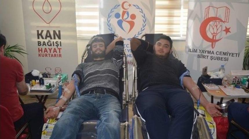41 Siirtli &Ccedil;anakkale Şehidi Anısına 41 Kan Bağışı Yapıldı