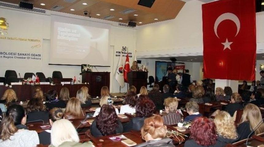Kadınlar Daha Fazla &Ouml;zg&uuml;rl&uuml;k İ&ccedil;in Bir Araya Geldi