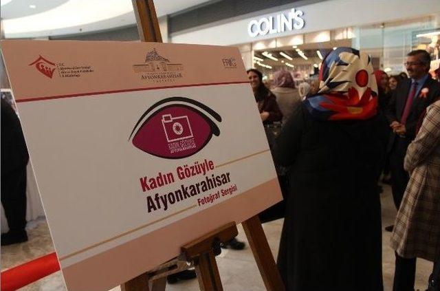 Kadın G&ouml;z&uuml;yle &Ccedil;ekilen Fotoğraflar Park Afyon Avm&rsquo;de Sergileniyor 1