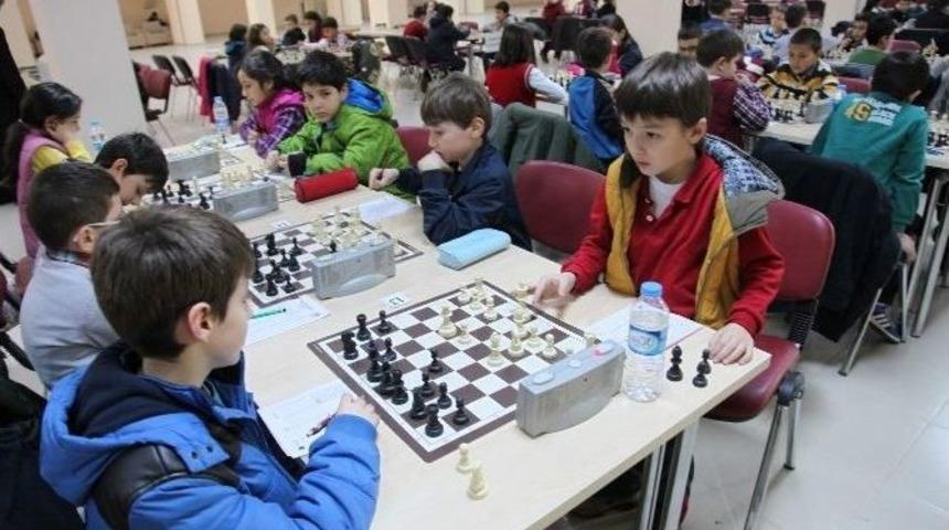 Trabzon&rsquo;da Kış Spor Okulları Arı Gibi