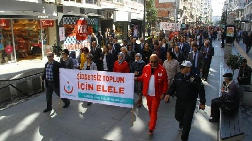 D&uuml;nya Kadınlar G&uuml;n&uuml; Y&uuml;r&uuml;y&uuml;ş&uuml;