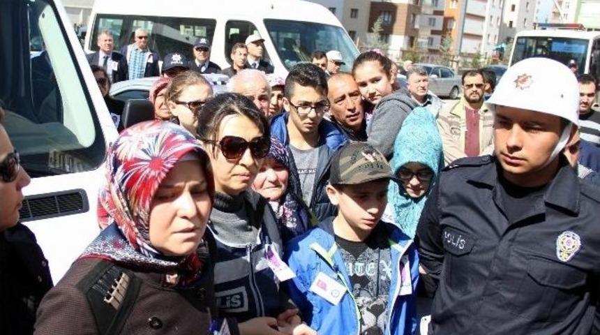 Şehit &Ouml;zel Harekat Polisi Tufaner Son Kez Evine Getirildi