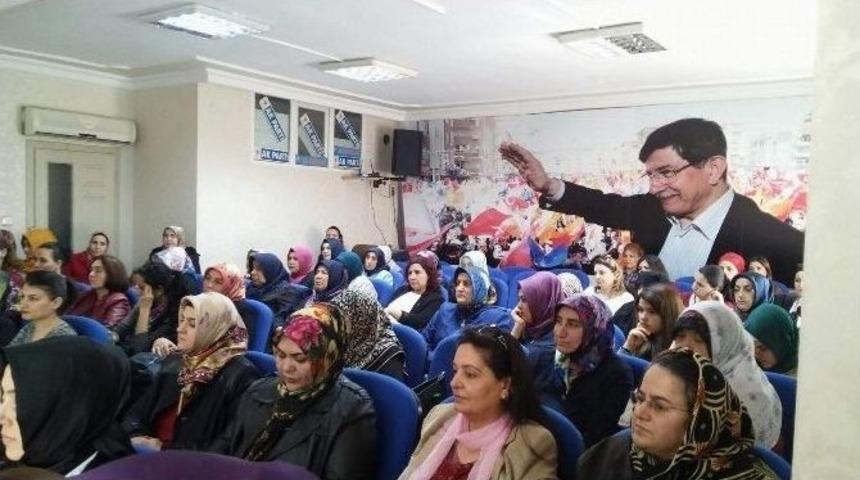 Ak Parti De Kadının İslamdaki Yeri Anlatıldı
