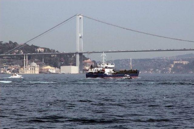 Rus Askeri Kargo Gemisi İstanbul Boğazı’ndan Geçti