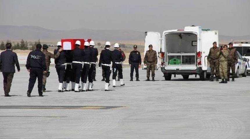 Karamanlı Şehidin Cenazesi Konya&rsquo;ya Getirildi