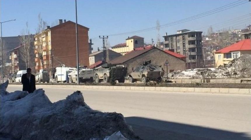 Y&uuml;ksekova&rsquo;da Barikat Operasyonu