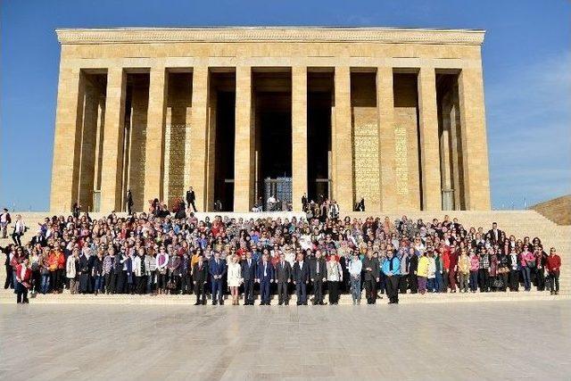 Tepebaşı, Kadınlar G&uuml;n&uuml;&rsquo;nde Ata&rsquo;nın Huzurunda 3