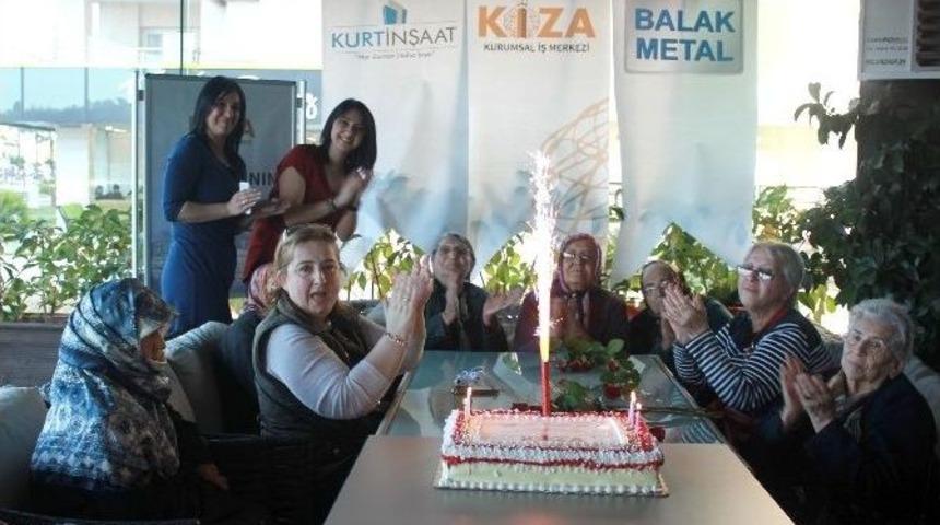 Yaşlılara "mutlu Bir G&uuml;n" Armağanı
