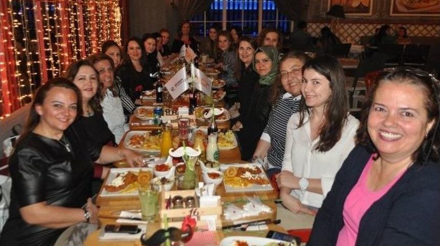 Kadın Bloggerlar Bir Araya Geldi