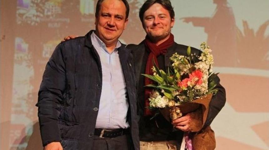 Yazar Tuna Kiremit&ccedil;i Giresunlular İle Buluştu