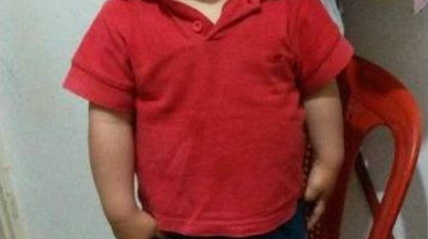 &Uuml;&ccedil; Yaşındaki R&uuml;zgar Son Yolculuğuna Uğurlandı