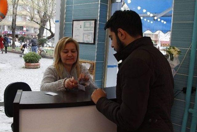 (özel Haber) Eskişehir’in Balıkçı Ablası “hülya Reis”