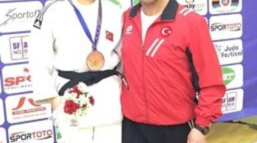 Gemlikli Judocudan Avrupa Madalyası