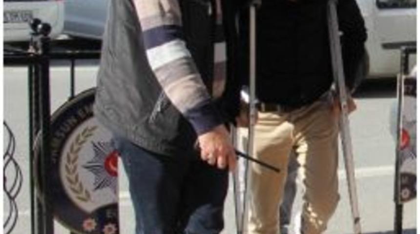 Kazara Kendini Vurunca G&ouml;zaltına Alındı