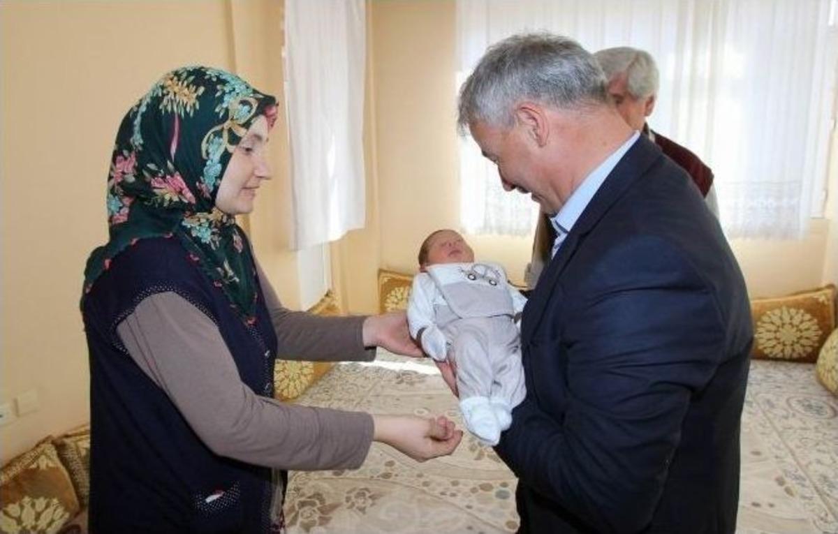 Saruhanlı Belediyesi&rsquo;nden &rsquo;hoş Geldin Bebek&rsquo; Projesi