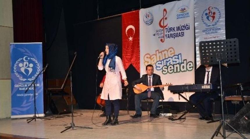 Bitlis&rsquo;te T&uuml;rk M&uuml;ziği Yarışması