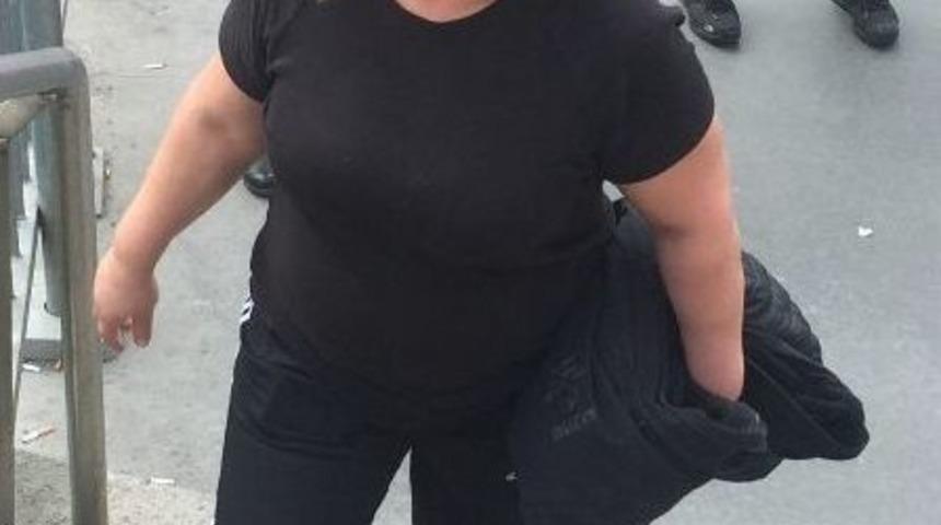 İntihara Teşvikle Su&ccedil;lanan H&uuml;lya U., Adli Kontrol Şartıyla Serbest Kaldı