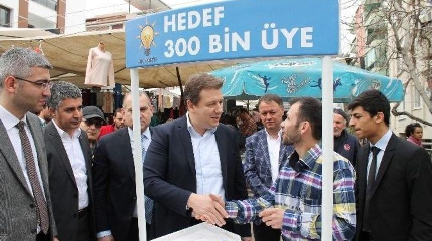 Ak Parti Denizli İl Başkanı Filiz, Pazar Esnafıyla Sohbet Etti