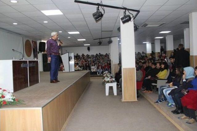 &Ouml;ğrencilere Sınav &Ouml;ncesi Konferans 1