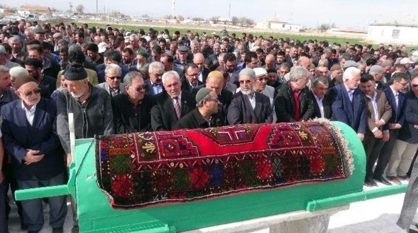 Aksaray&rsquo;da Kavgada &Ouml;ld&uuml;r&uuml;len 2 Kişi Toprağa Verildi