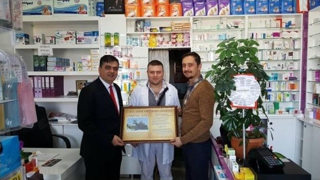 Başkan Yal&ccedil;ın G&uuml;n&uuml;n&uuml; İl&ccedil;e Esnafına Ayırdı