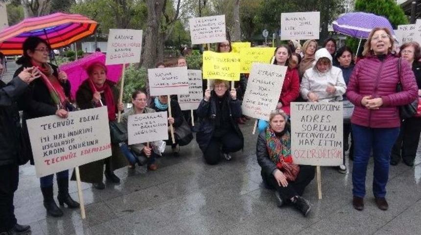 &Ccedil;anakkale&rsquo;de Kadın Cinayetleri Ve Tecav&uuml;zlerine Tepki Eylemi
