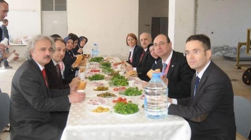 Başhekim Sel&ccedil;uk&rsquo;tan Veda