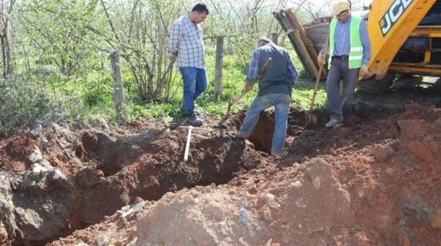 Ak&ccedil;akoca&rsquo;da Doğalgaz Hattı Kazı &Ccedil;alışmalarına Başlanıldı