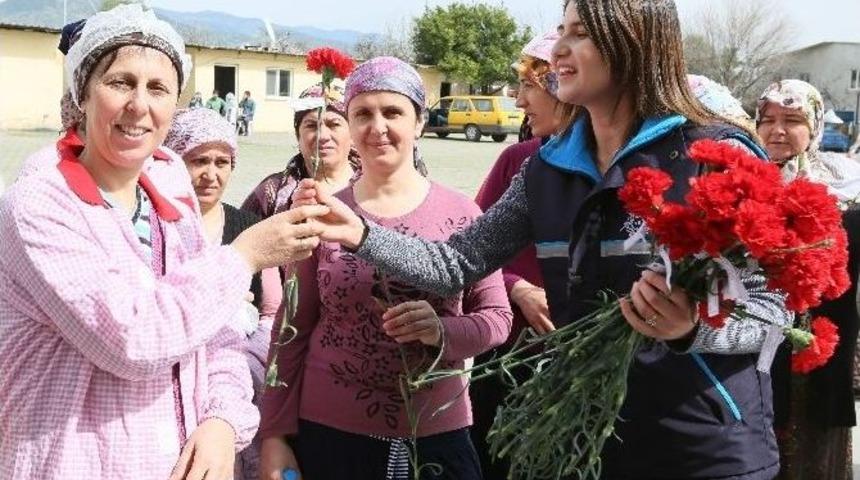 Başkan &Ccedil;er&ccedil;ioğlu, Emek&ccedil;i Kadınları Unutmadı