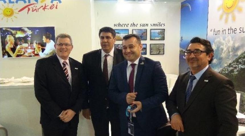 Başkan Y&uuml;cel Berlin Fuarı&rsquo;nda