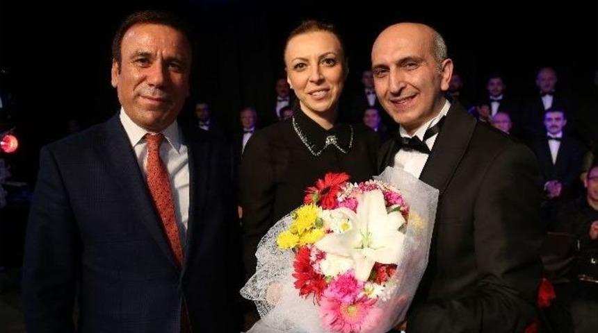 Canik&rsquo;te Kadınlara Konserli Kutlama