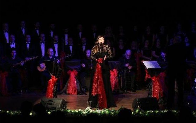 Canik’te Kadınlara Konserli Kutlama