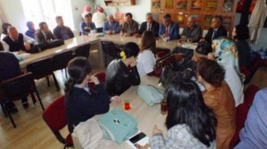 Başkan &Ccedil;alık, Tekeli Ortaokulunu Ziyaret Etti