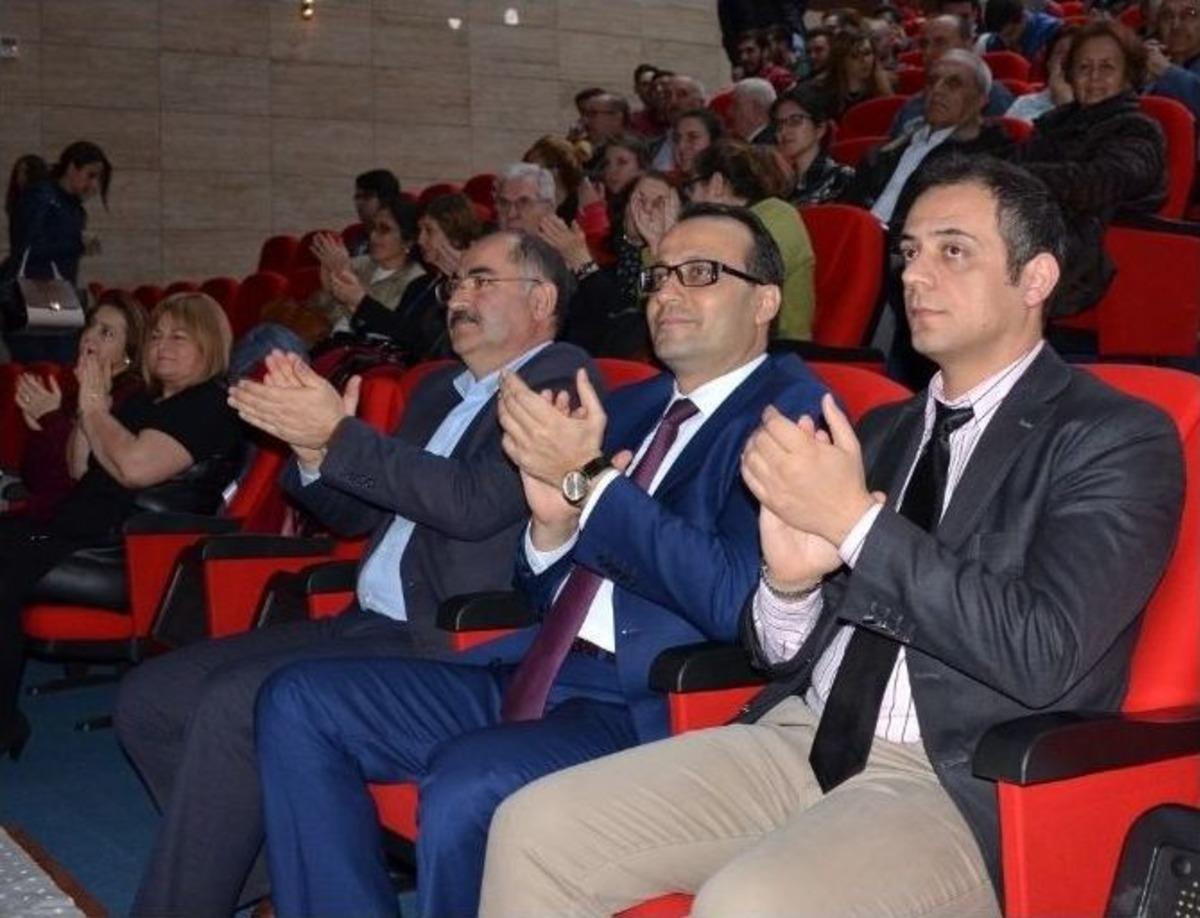 D&uuml;nya Kadınlar G&uuml;n&uuml;nde Ayfer Er Konseri