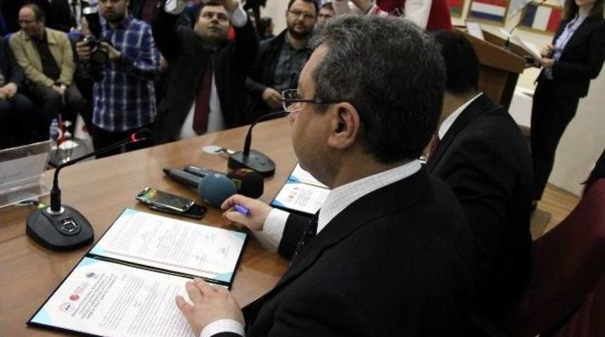 Er&uuml;, Oran Ve Teknopark Arasında &lsquo;girişimcilik Ve Uygulamalı Proje Eğitimleri&rsquo; İşbirliği İmzalandı