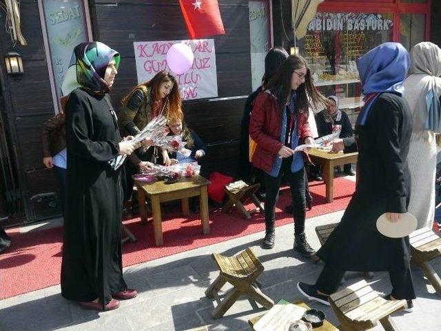Erzincan’da Kadınlar Çay Ocağını Kapattı
