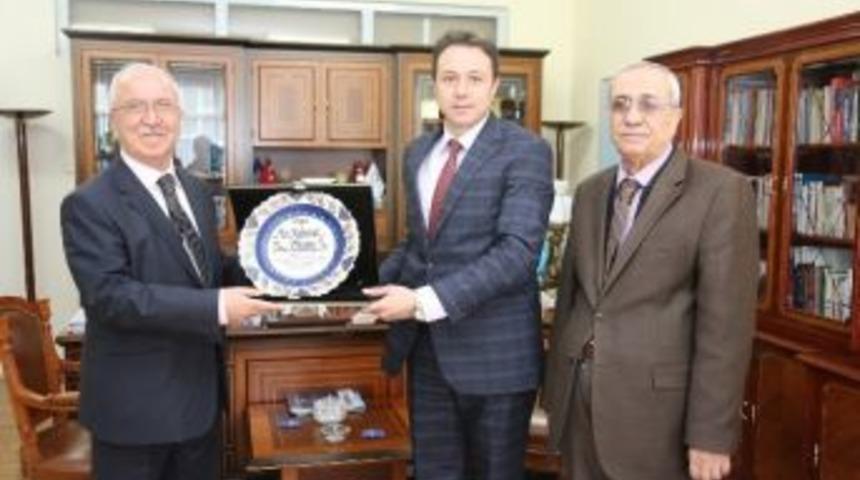 Sinanpaşa Belediye Başkanından İhlas Vakfına Ziyaret