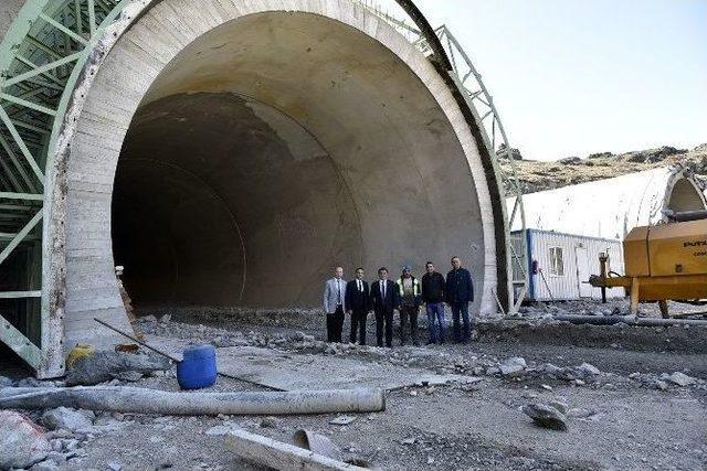 Başkan Çimen, Toki Uzmanları İle Konut Alanını İnceledi