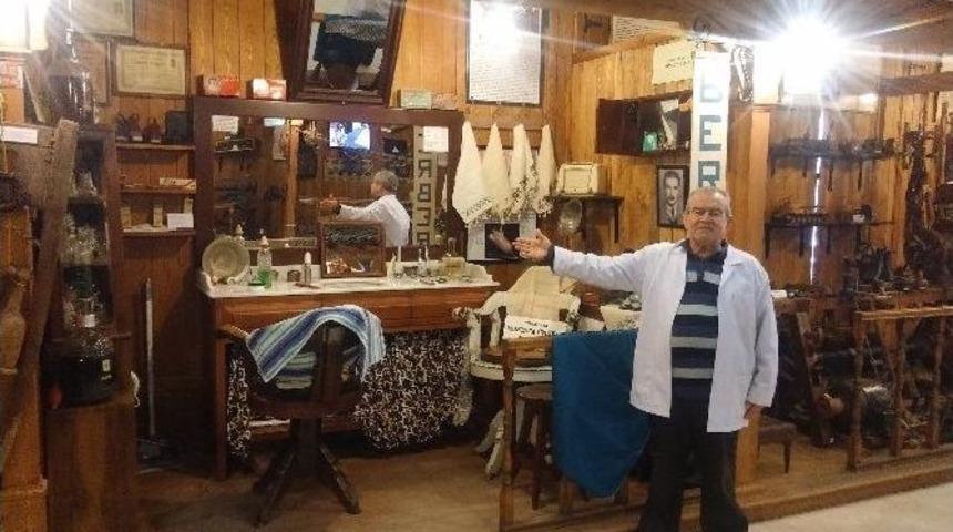 (&ouml;zel) Yarım Asrı Aşkın Berber Malzemeleriyle Tarih Kokan Tıraş