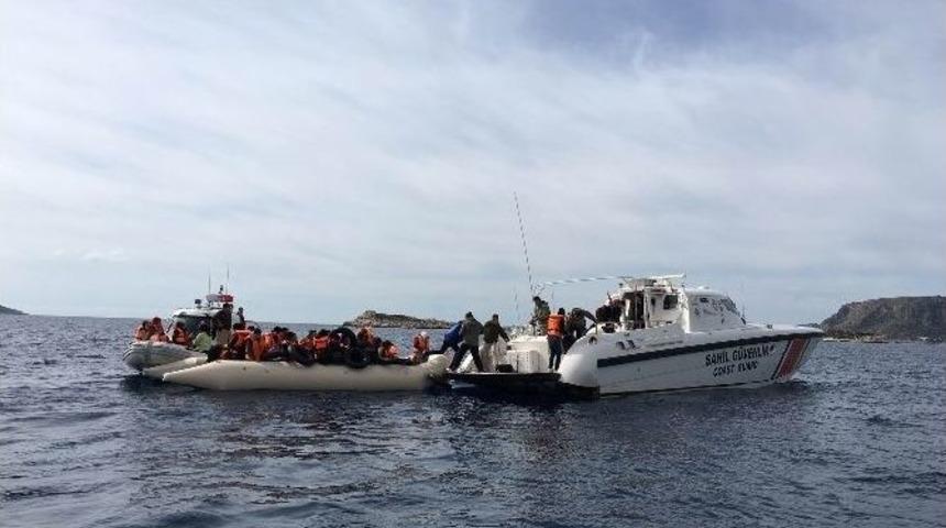 Kaş&rsquo;ta Suriyeli 156 Sığınmacı Yakalandı