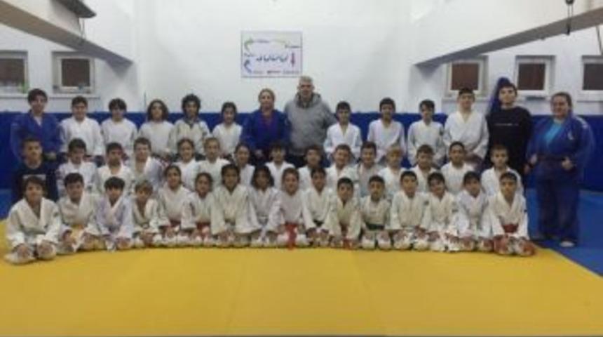 Kağıtsporlu Judocular, Gebze&rsquo;de De &Ccedil;ok Aktif