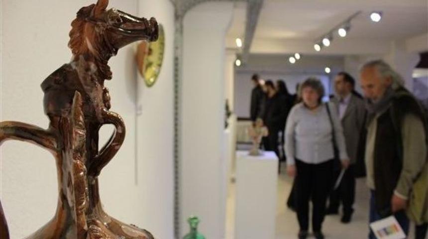 Seramik&ccedil;iler Sergide Buluştu