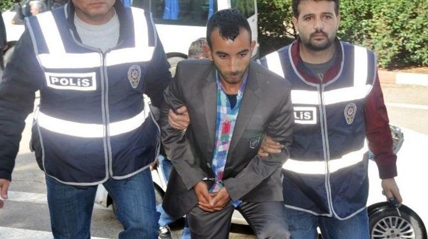 Ağabeyinin &Ouml;ld&uuml;rd&uuml;ğ&uuml; Hilal&rsquo;in Cenazesi Adli Tıptan Alınmadı