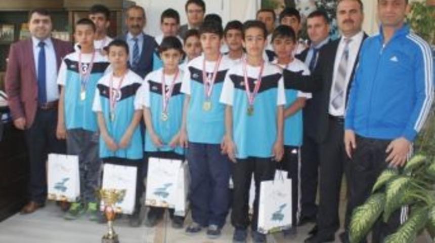 Kırekin&rsquo;den T&uuml;rkiye Birincilerine &Ouml;d&uuml;l