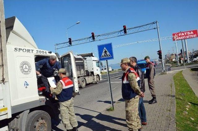 Fatsa’da Polis Ve Jandarmadan Ortak Asayiş Uygulaması