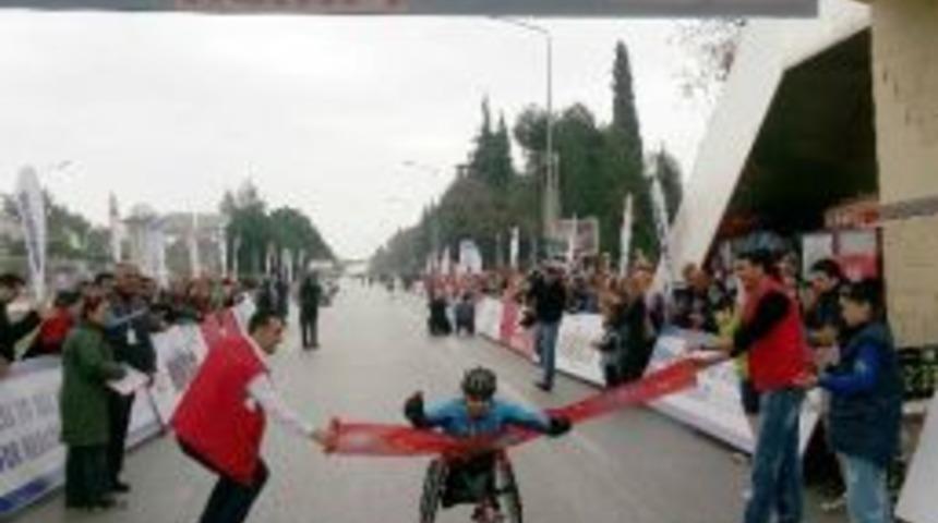 Bağcılarlı Engelli Atletler, Runtalya Maratonu’ndan Madalyalarla Döndü