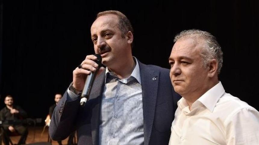 İlk&ouml;ğretim Ve Lise &Ouml;ğrencilerinden Muhteşem Konser