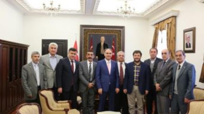 Isparta&rsquo;da 6 Siyasi Parti Bayırbucak T&uuml;rkmenleri İ&ccedil;in Biraraya Geldi