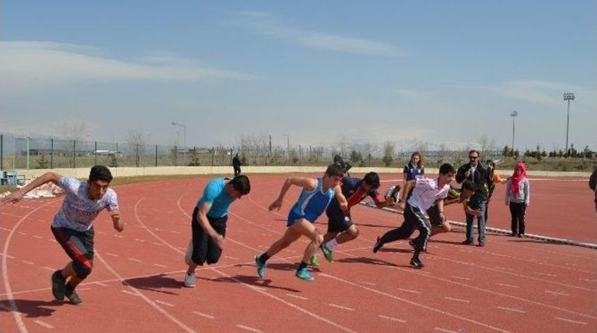 Erzurum&rsquo;da Puanlı Atletizm Heyecanı